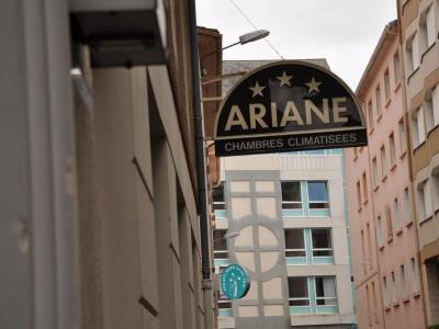 Hotel Ariane Lourdes Eksteriør bilde